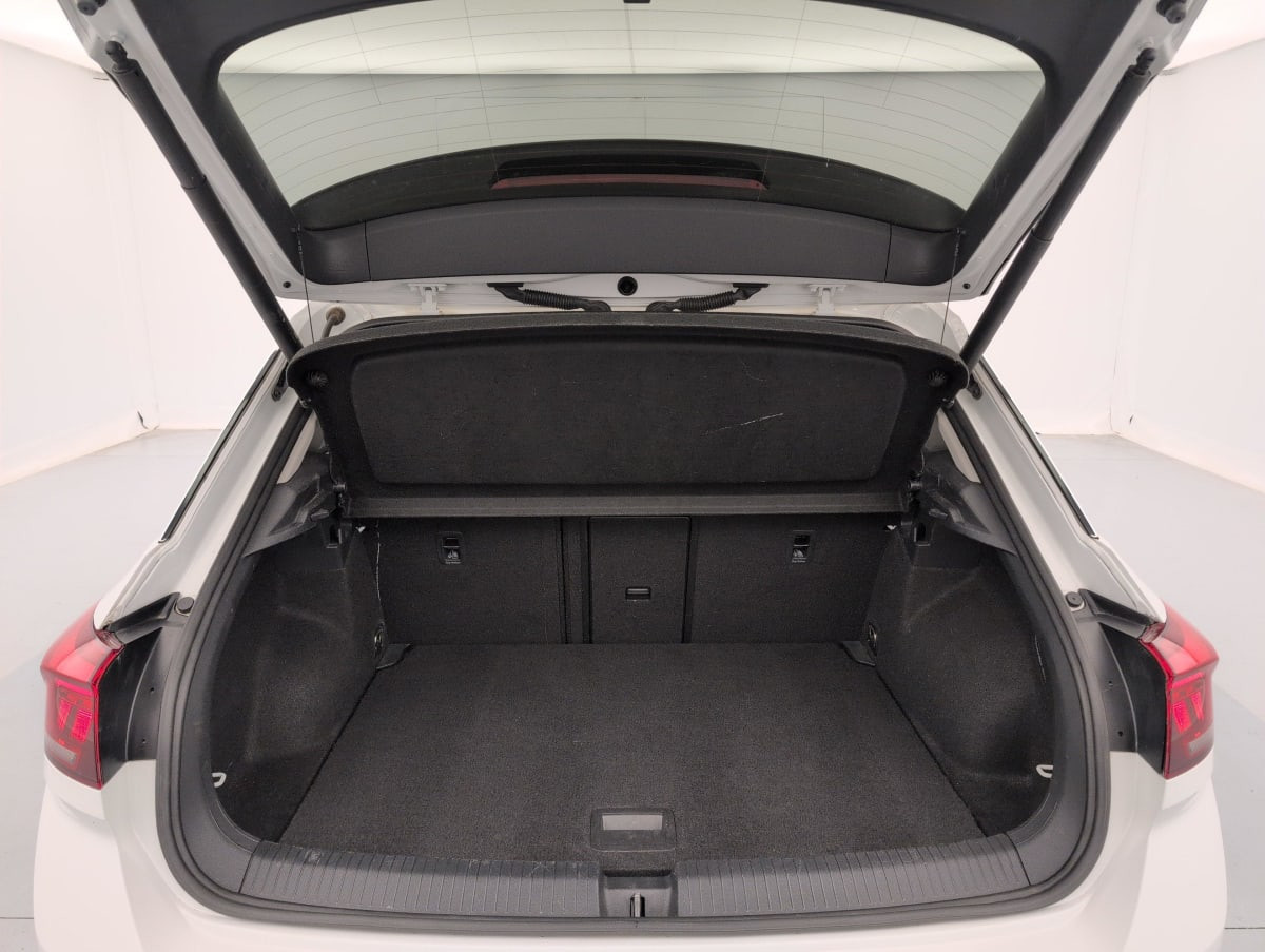 Vente en ligne Volkswagen T-Roc 1.5 TSI EVO 150 Start Stop DSG7 Style au prix de 24 390 €