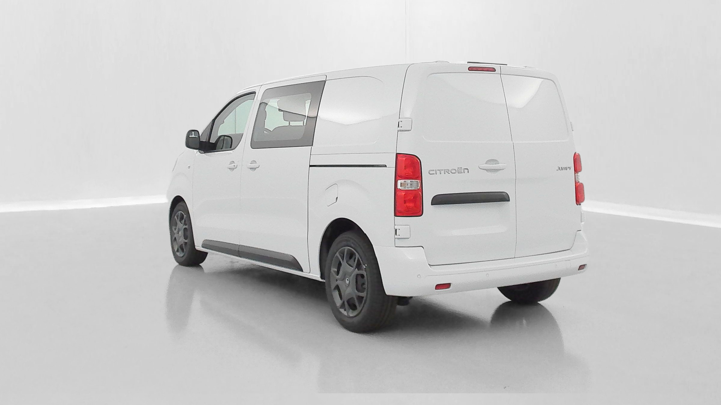 Vente en ligne Citroën Jumpy Fourgon JUMPY CA M 2.2 BlueHDi 180ch EAT8 au prix de 36 680 €