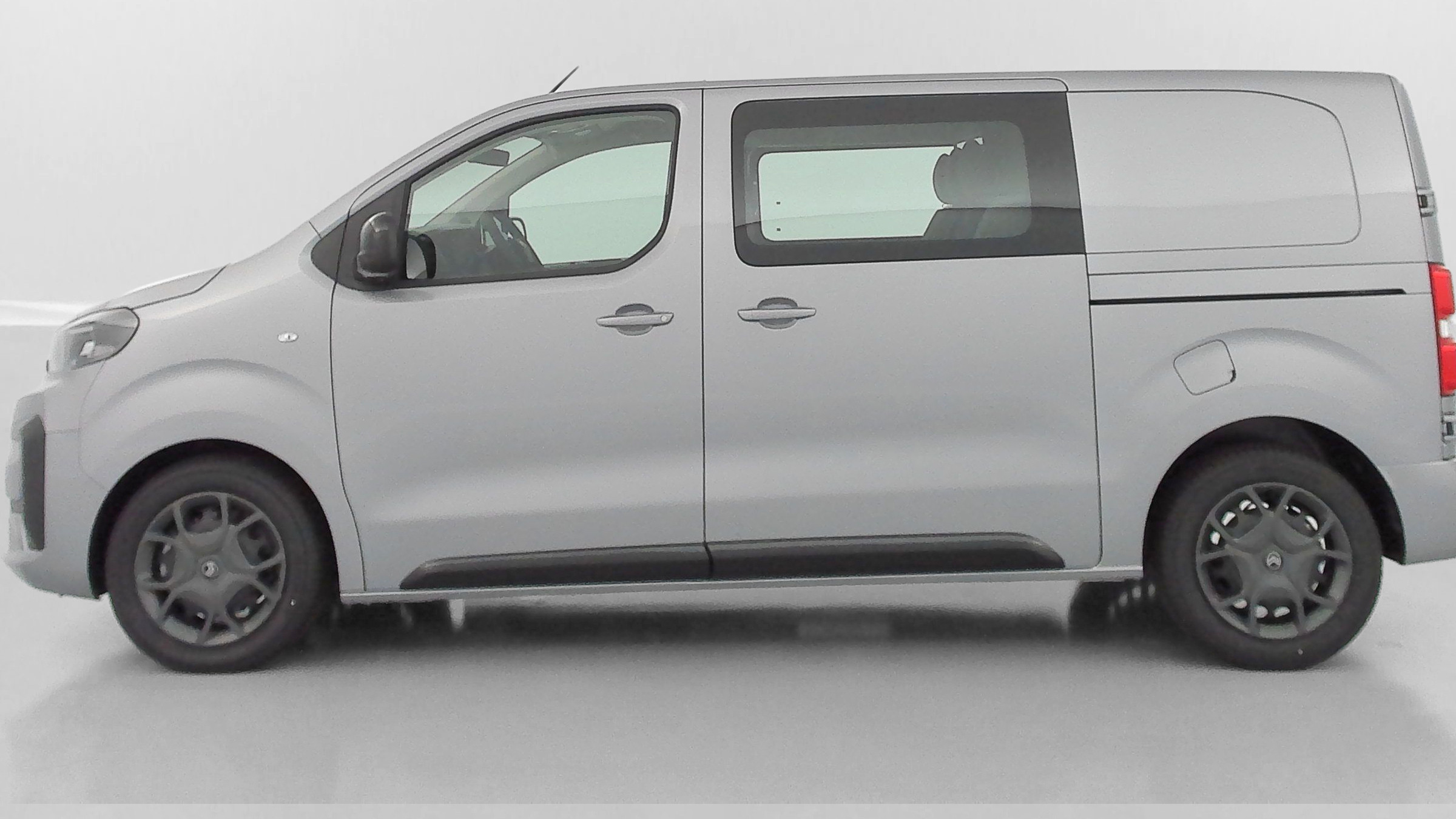 Vente en ligne Citroën Jumpy Fourgon JUMPY CA M 2.2 BlueHDi 180ch EAT8 au prix de 36 680 €
