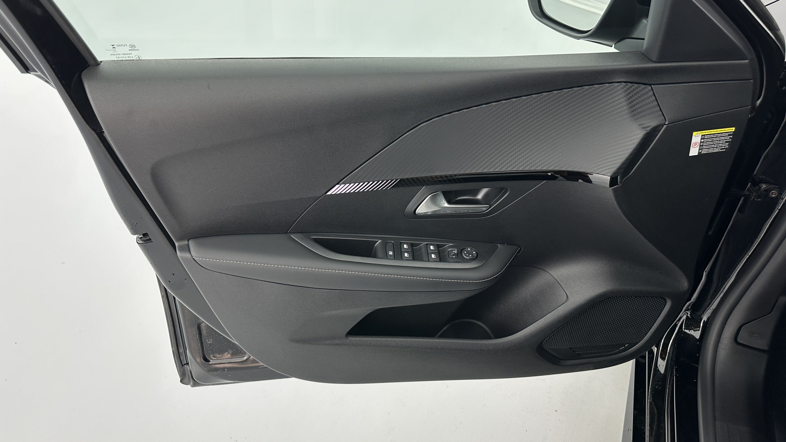 Vente en ligne Peugeot 208 208 1.2 Hybrid 110ch Allure e-DCS6 au prix de 22 900 €