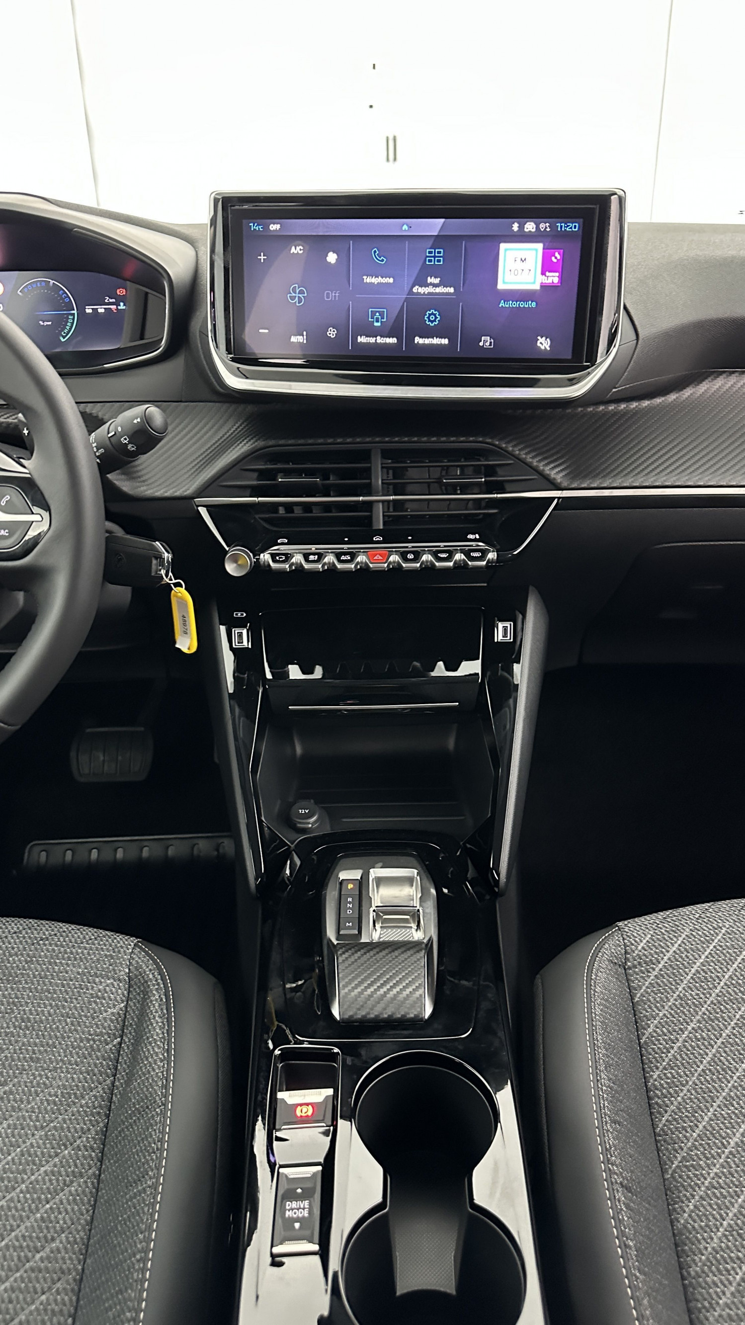 Vente en ligne Peugeot 208 208 1.2 Hybrid 110ch Allure e-DCS6 au prix de 22 900 €