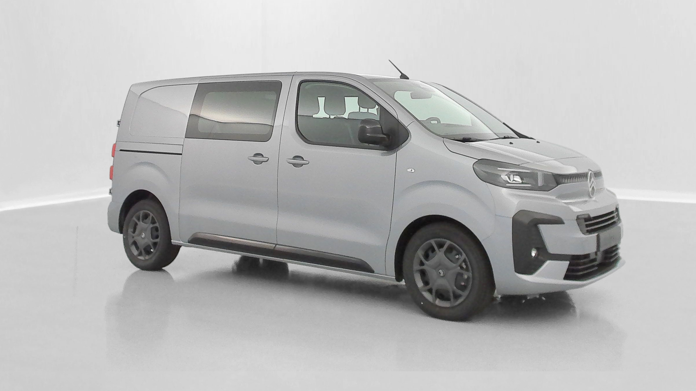 Vente en ligne Citroën Jumpy Fourgon JUMPY CA M 2.2 BlueHDi 180ch EAT8 au prix de 36 680 €