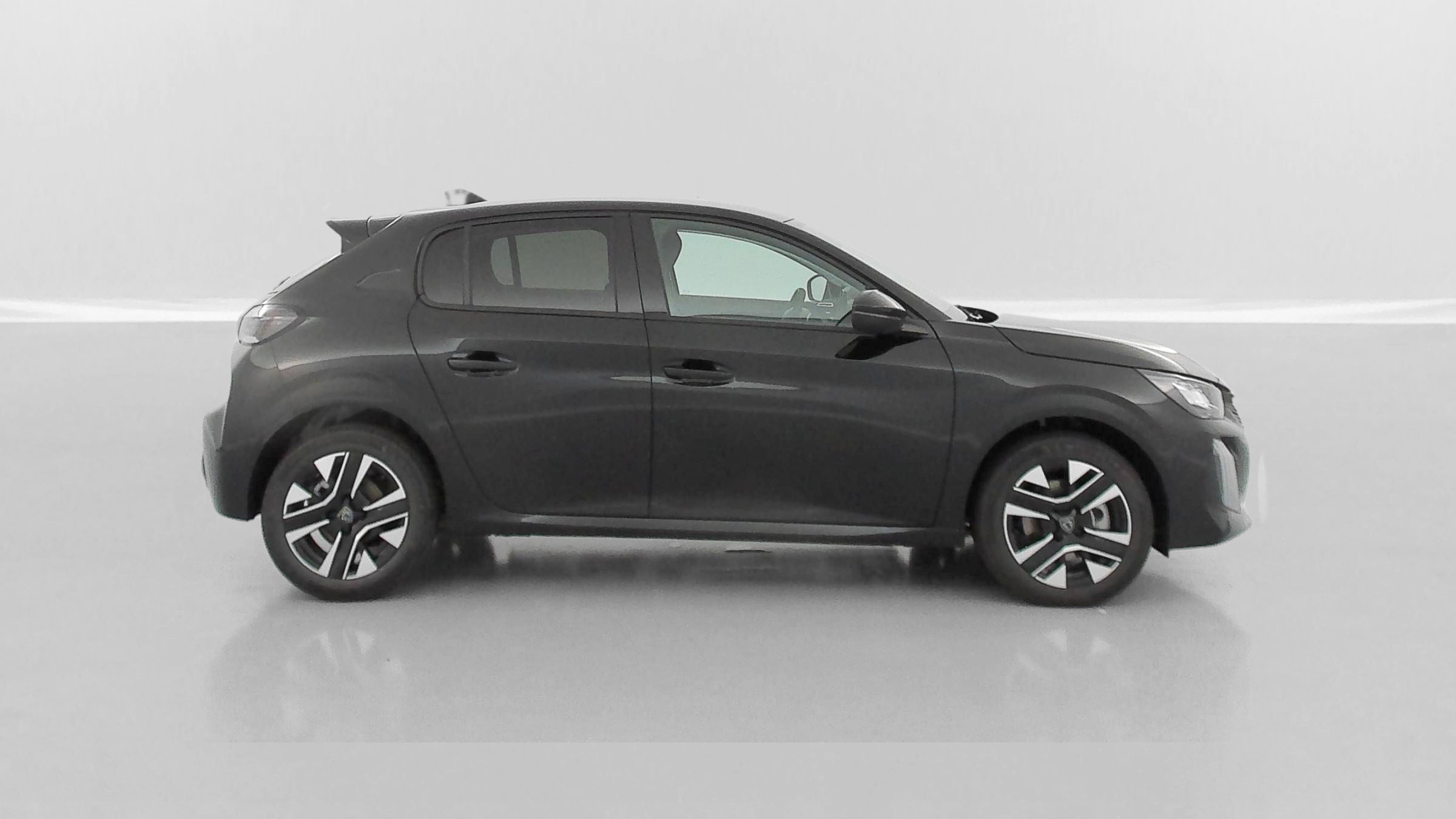 Vente en ligne Peugeot 208 208 1.2 Hybrid 110ch Allure e-DCS6 au prix de 22 900 €