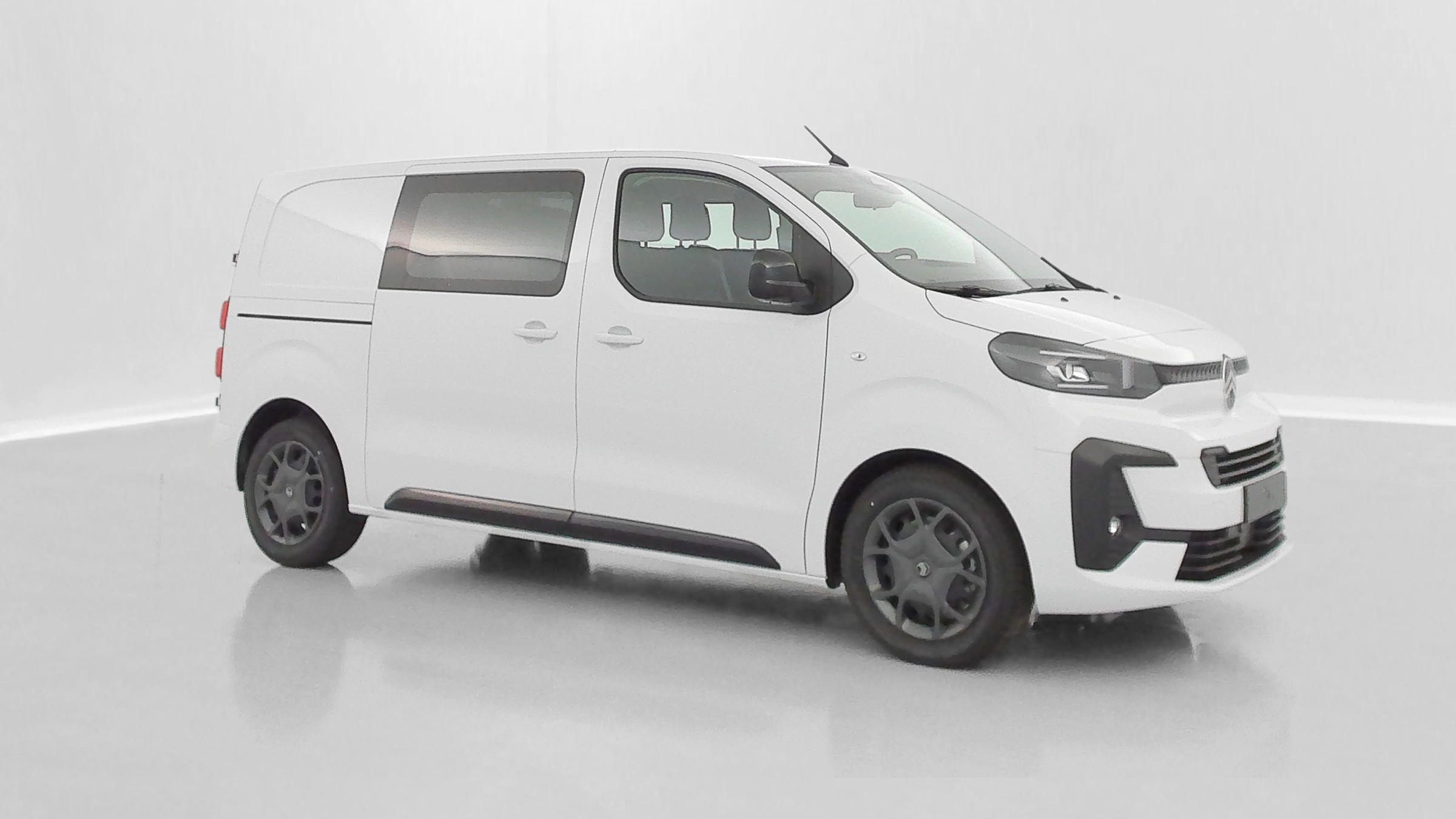 Vente en ligne Citroën Jumpy Fourgon JUMPY CA M 2.2 BlueHDi 180ch EAT8 au prix de 36 680 €