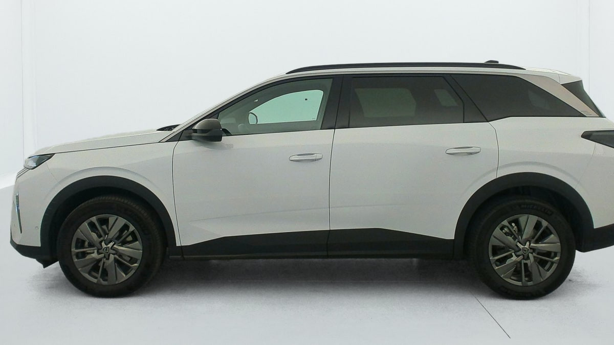 Vente en ligne Peugeot 5008 HYBRID 145 CH E-DCS6 ALLURE au prix de 29 540 €