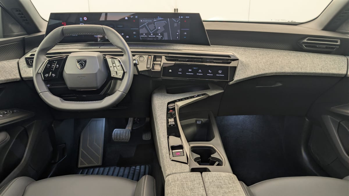 Vente en ligne Peugeot 5008 HYBRID 145 CH E-DCS6 ALLURE au prix de 29 540 €