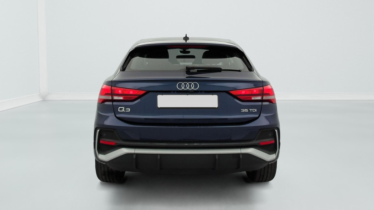 Vente en ligne Audi Q3 Sportback 35 TDI 150 ch S tronic 7 Design au prix de 33 660 €