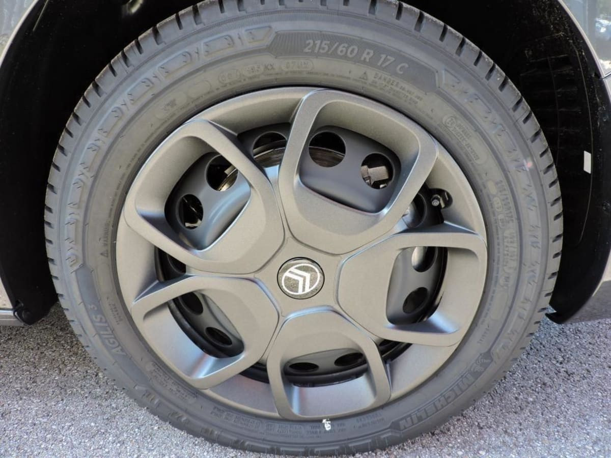 Vente en ligne Citroën Jumpy Fourgon JUMPY FGN M BLUEHDI 180 S S EAT8 au prix de 36 480 €