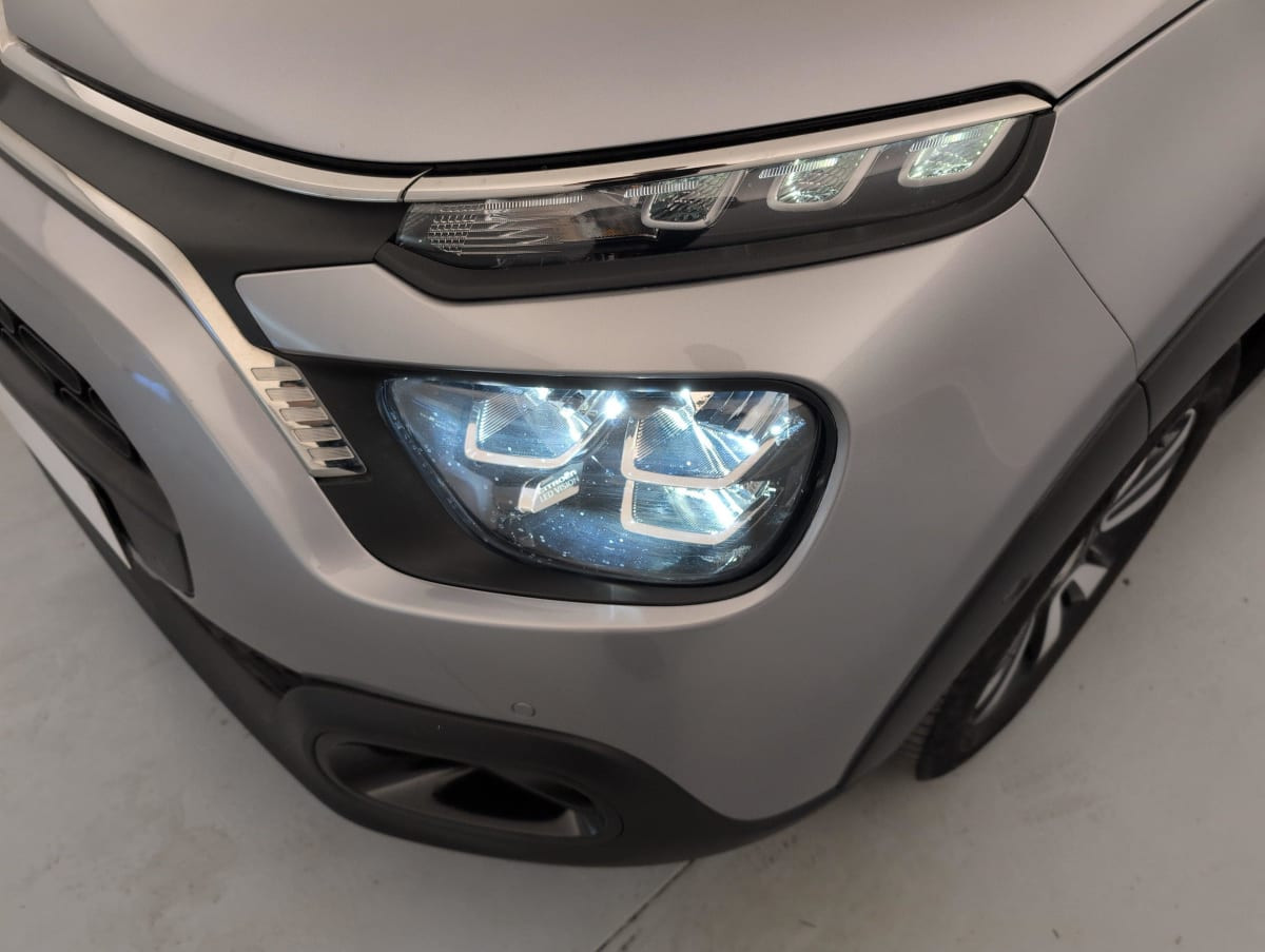 Vente en ligne Citroën C3 PureTech 110 S S BVM6 Shine au prix de 12 550 €