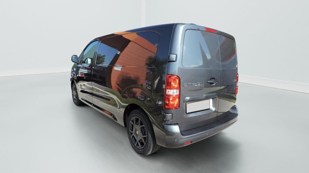 Vente en ligne Citroën Jumpy Fourgon JUMPY FGN M BLUEHDI 180 S S EAT8 au prix de 36 480 €