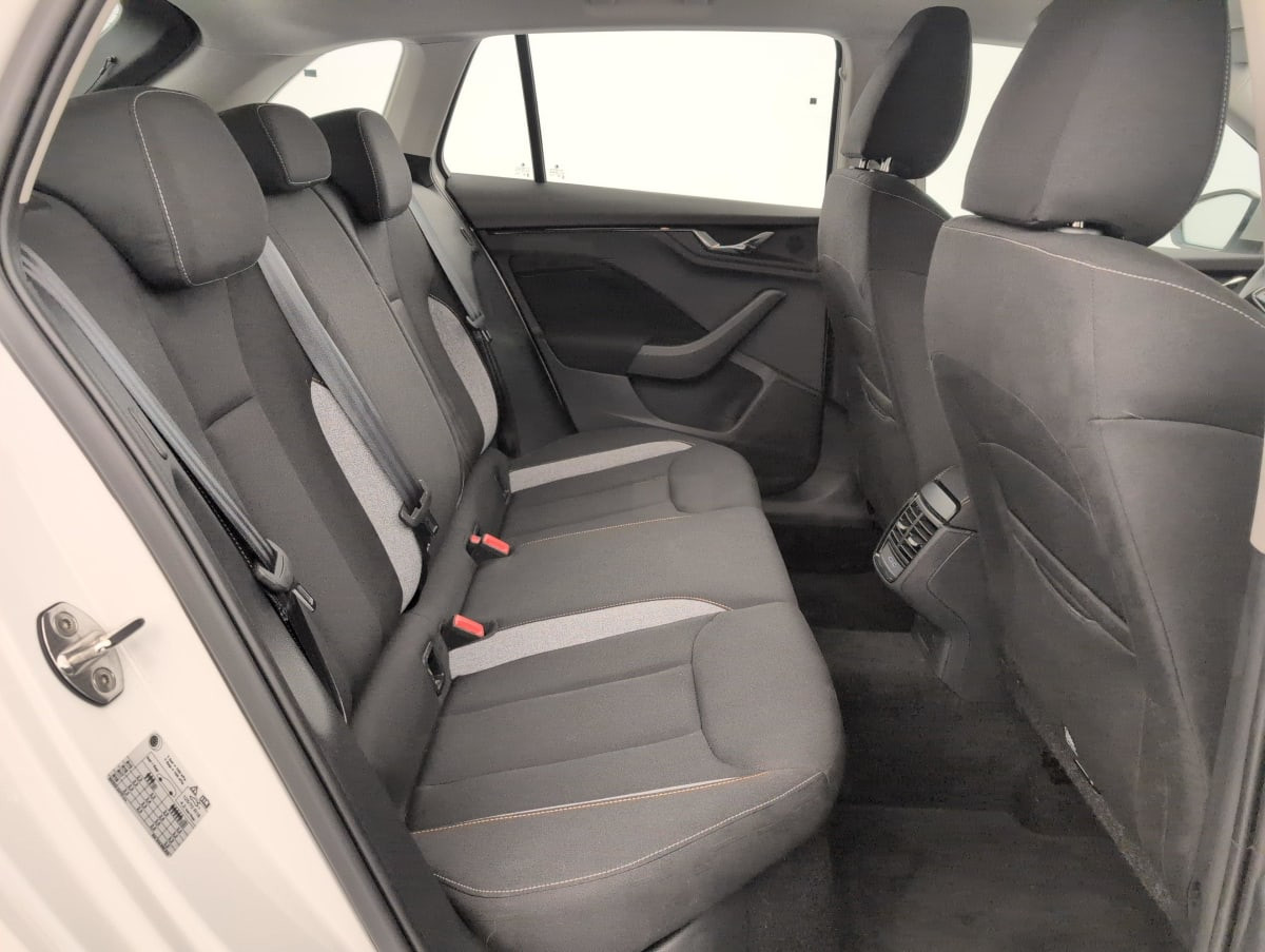 Vente en ligne Skoda Scala 1.0 TSI Evo 2 116 ch DSG7 Selection au prix de 19 240 €