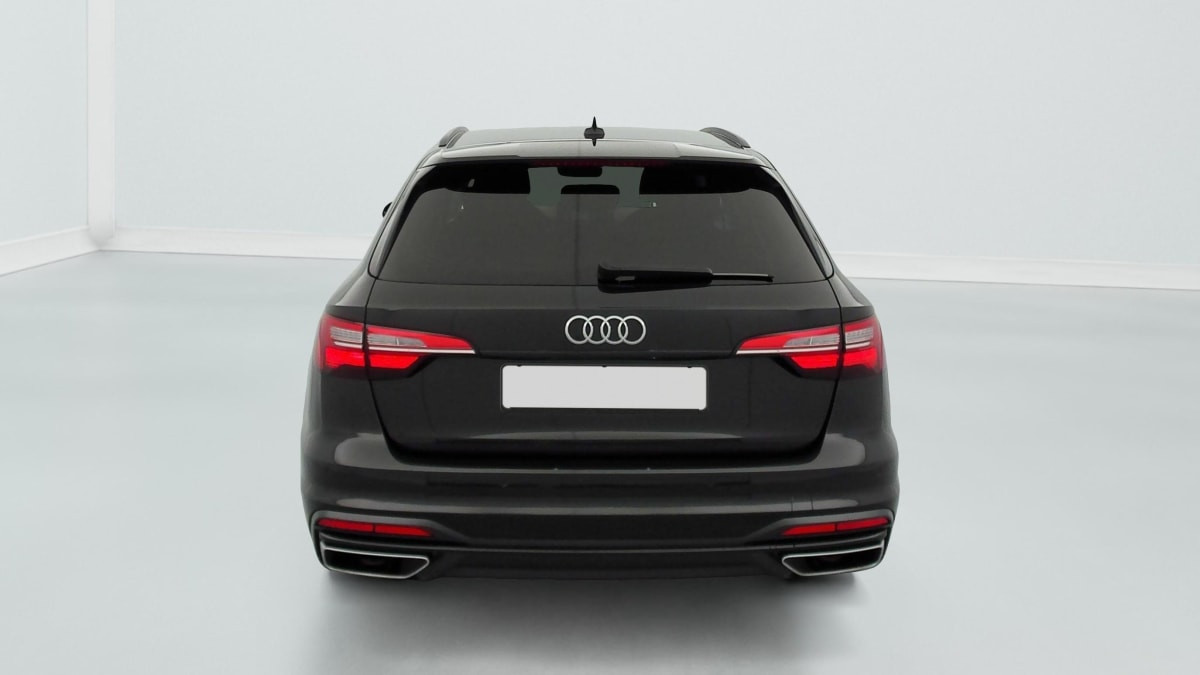 Vente en ligne Audi A4 Avant 35 TFSI 150 S tronic 7 Design au prix de 23 360 €