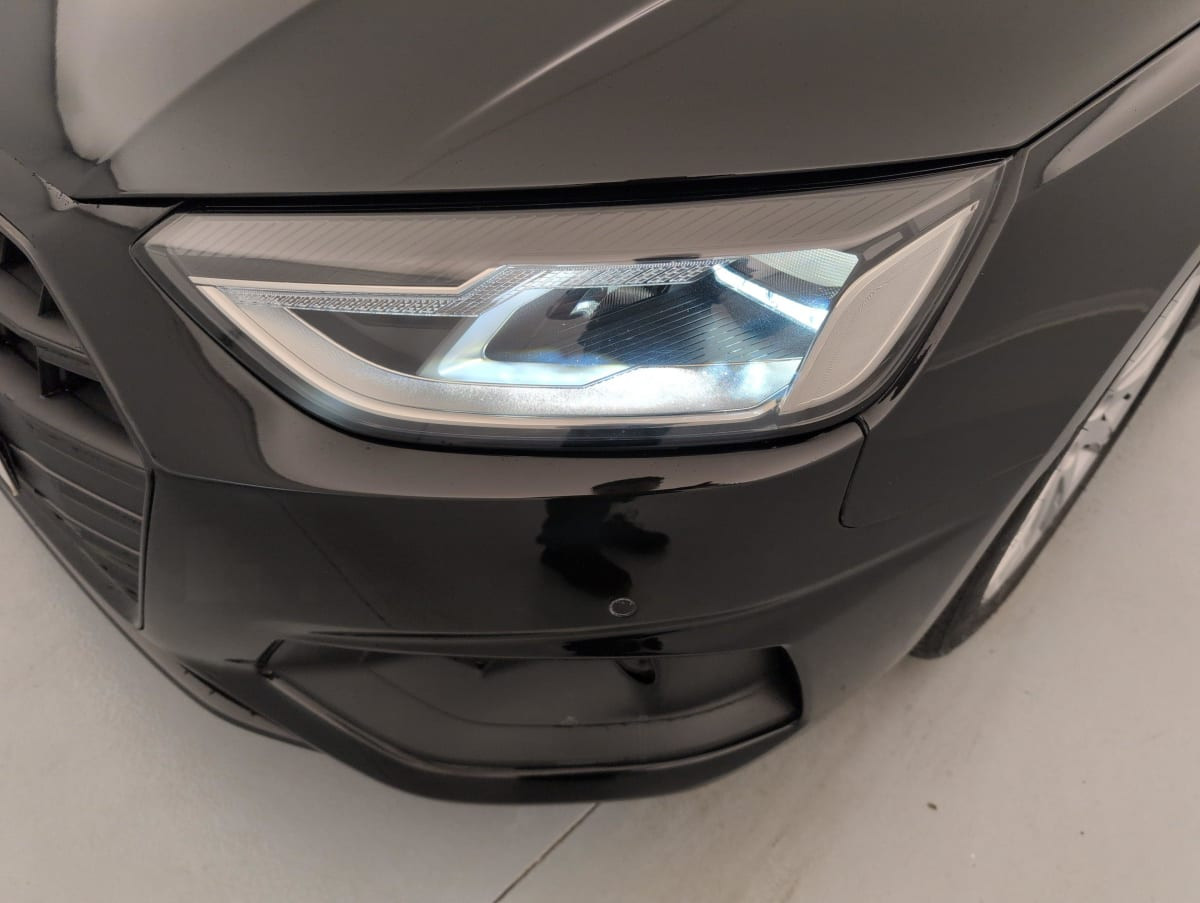 Vente en ligne Audi A4 Avant 35 TFSI 150 S tronic 7 Design au prix de 23 360 €
