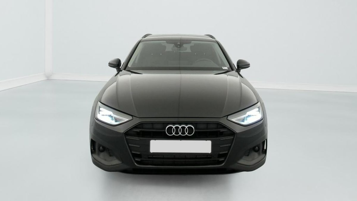 Vente en ligne Audi A4 Avant 35 TFSI 150 S tronic 7 Design au prix de 23 360 €