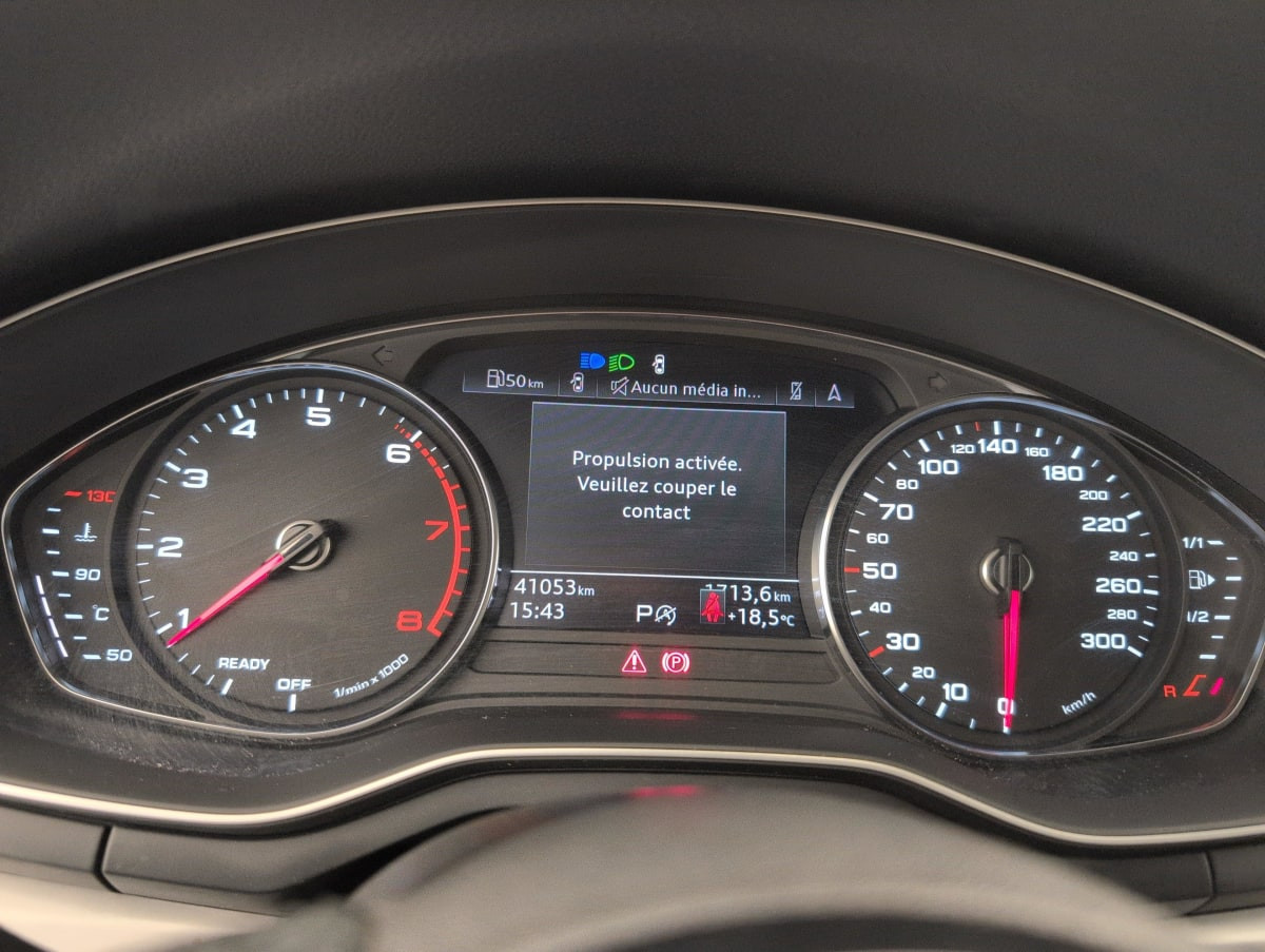 Vente en ligne Audi A4 Avant 35 TFSI 150 S tronic 7 Design au prix de 23 360 €