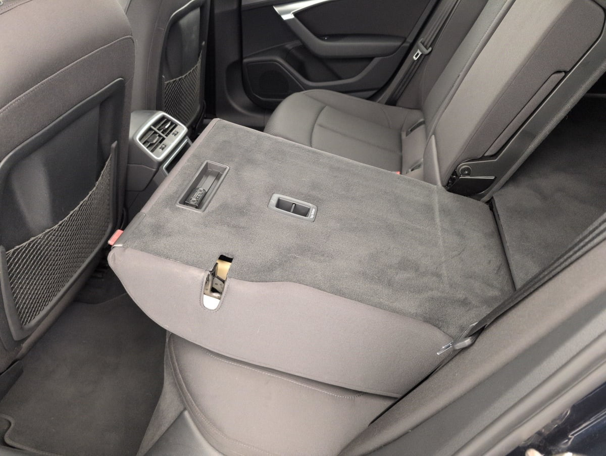 Vente en ligne Audi A6 Avant 40 TDI 204 ch S tronic 7 Quattro au prix de 33 660 €