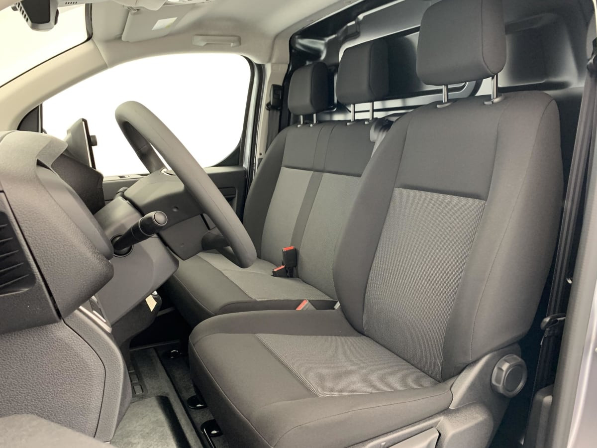 Vente en ligne Citroën Jumpy Fourgon DIESEL 150 CH M AUTOMAT au prix de 32 400 €