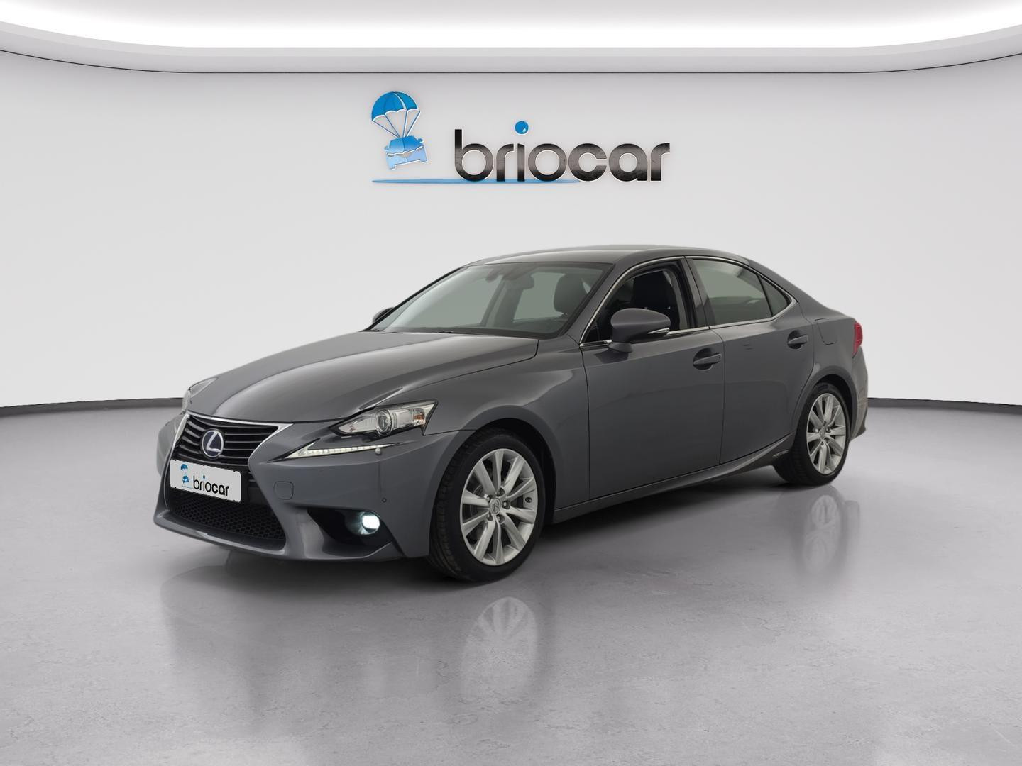 Lexus IS 300h Luxe occasion de 2015 en vente à Rennes