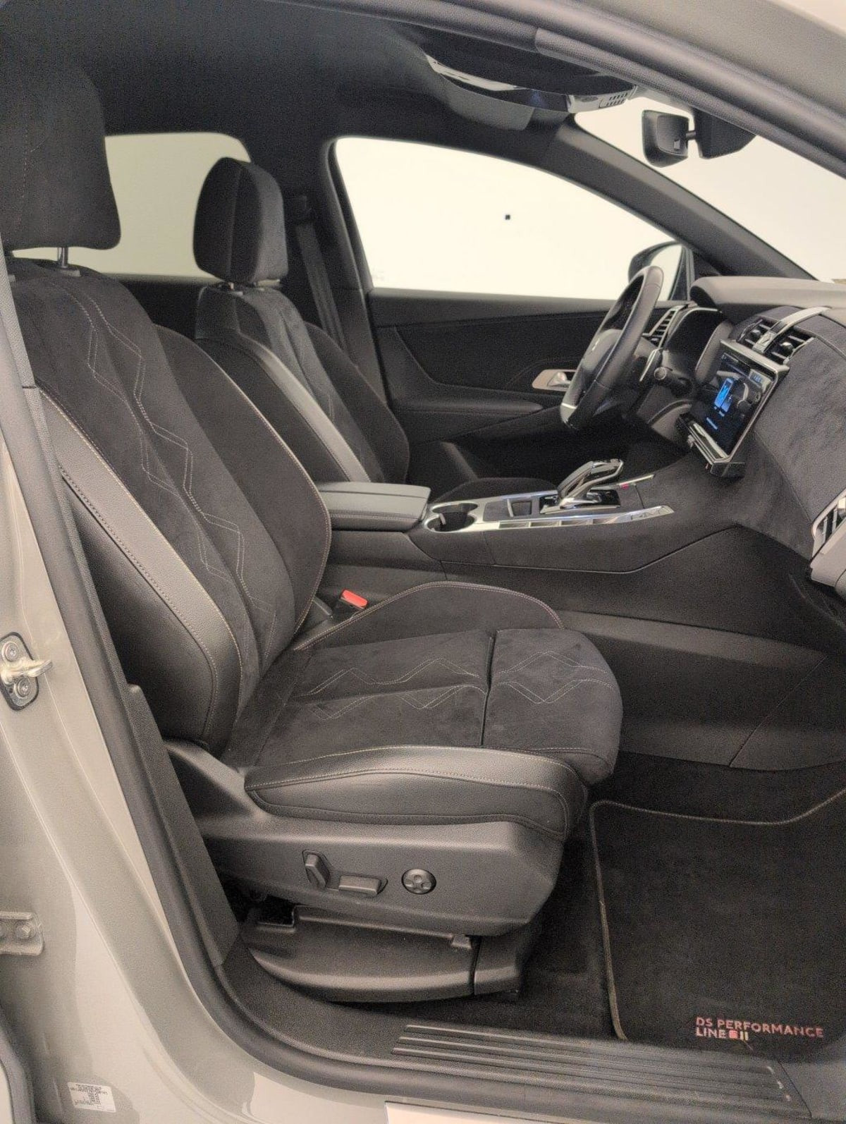 Vente en ligne Ds DS7 Crossback Hybride Rechargeable E-Tense 225 EAT8 Performance Line + au prix de 30 160 €