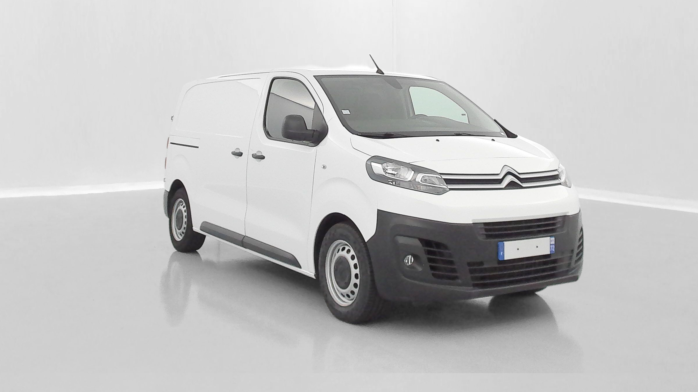 Vente en ligne Citroën Jumpy Fourgon JUMPY 2.0 M BlueHDi 145ch Club au prix de 18 680 €