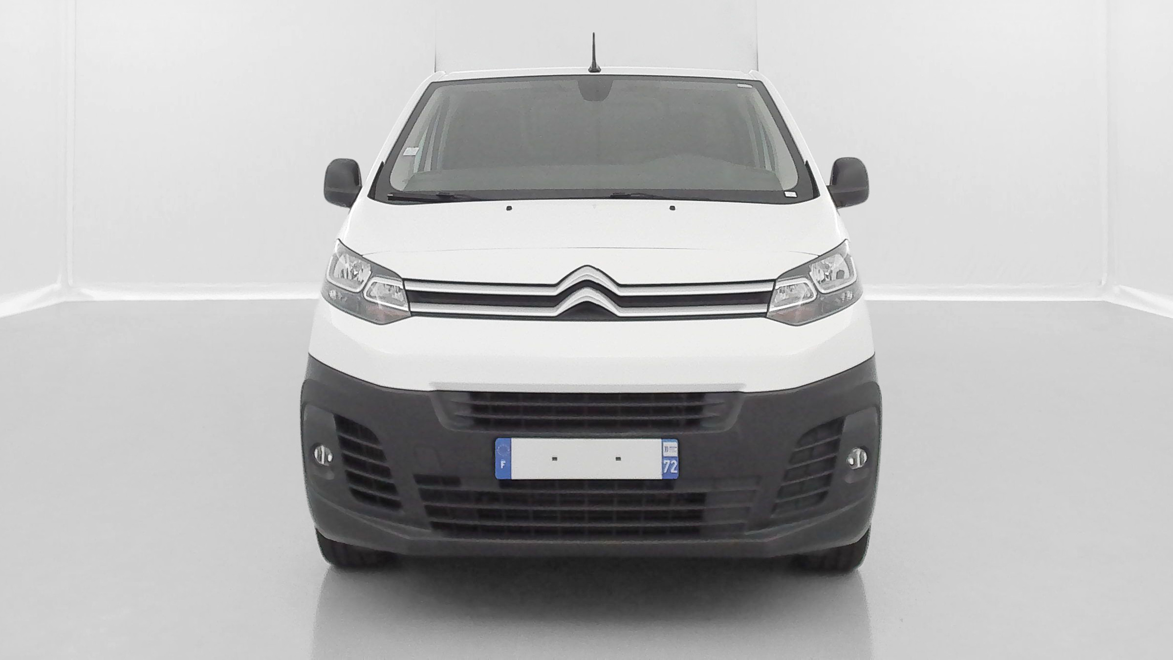 Vente en ligne Citroën Jumpy Fourgon JUMPY 2.0 M BlueHDi 145ch Club au prix de 18 680 €