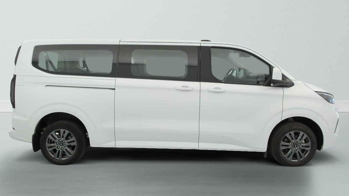 Vente en ligne Ford Tourneo Custom 320 L2H1 2.0 EcoBlue 150 ch Titanium au prix de 38 810 €