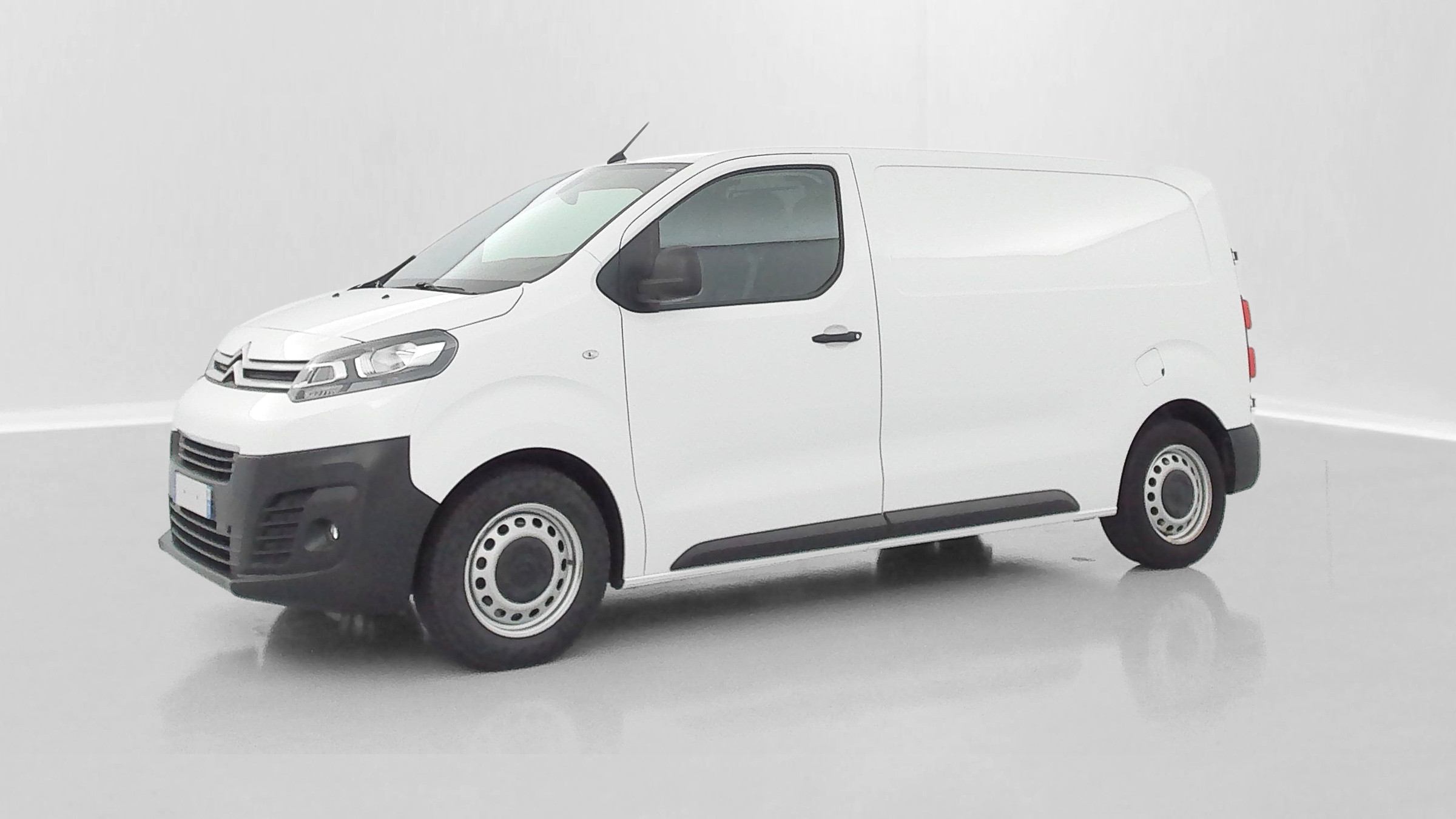 Vente en ligne Citroën Jumpy Fourgon JUMPY 2.0 M BlueHDi 145ch Club au prix de 18 680 €