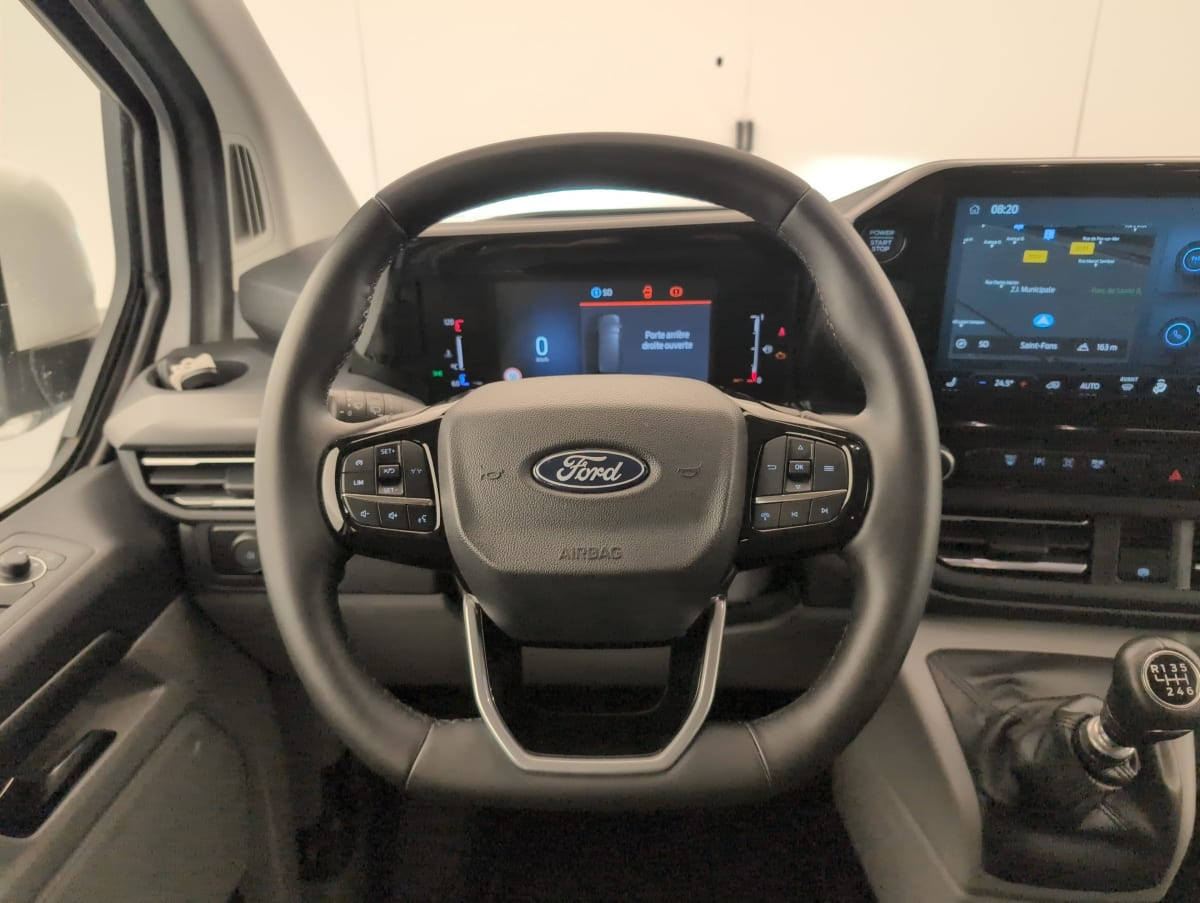 Vente en ligne Ford Tourneo Custom 320 L2H1 2.0 EcoBlue 150 ch Titanium au prix de 38 810 €