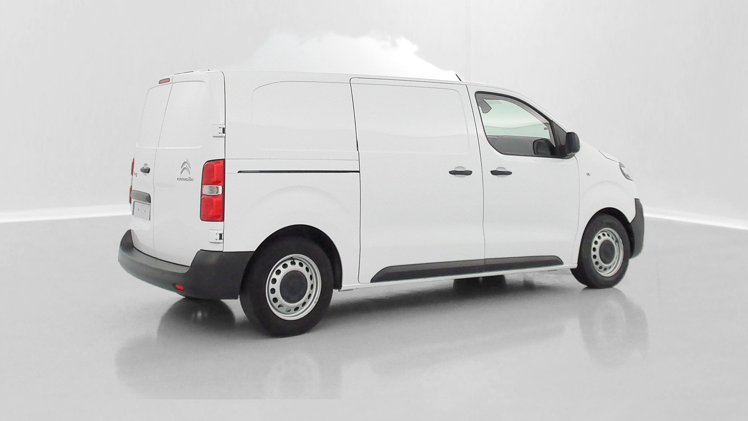 Vente en ligne Citroën Jumpy Fourgon JUMPY 2.0 M BlueHDi 145ch Club au prix de 18 680 €