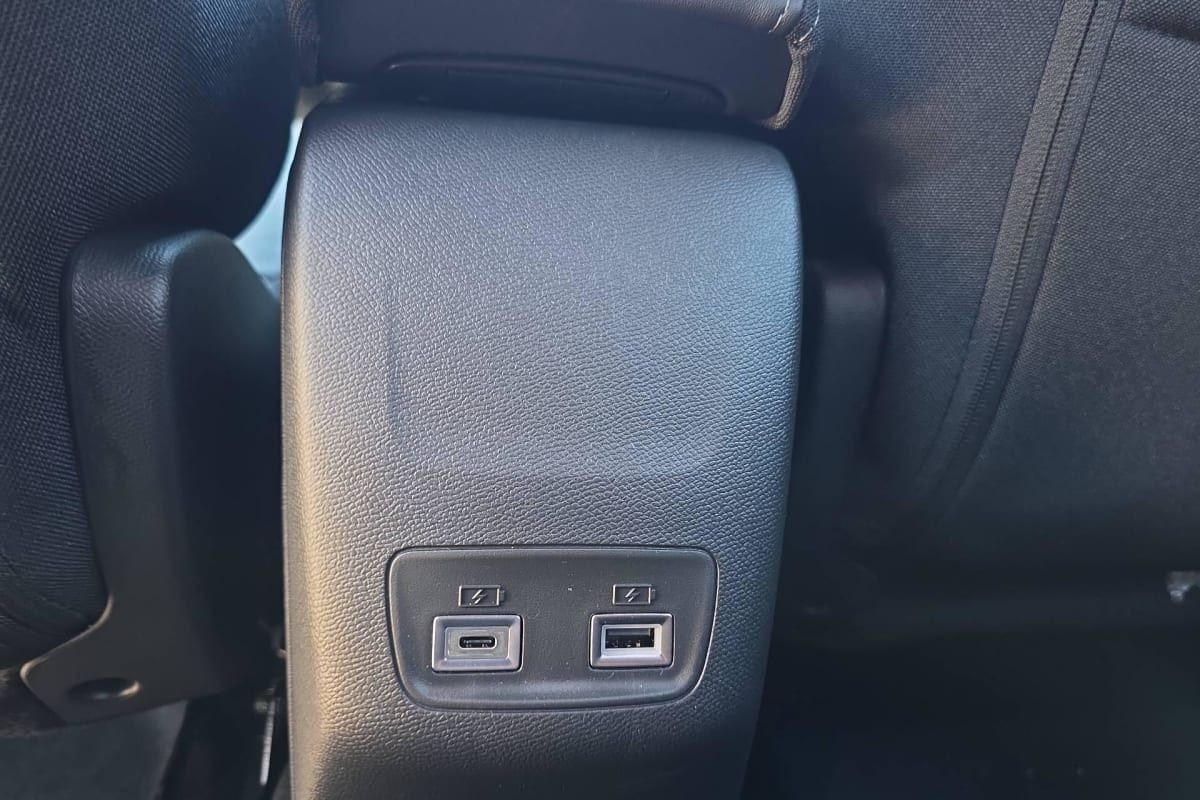 Vente en ligne Peugeot 2008 Hybrid 145 e-DCS6 Allure au prix de 23 870 €