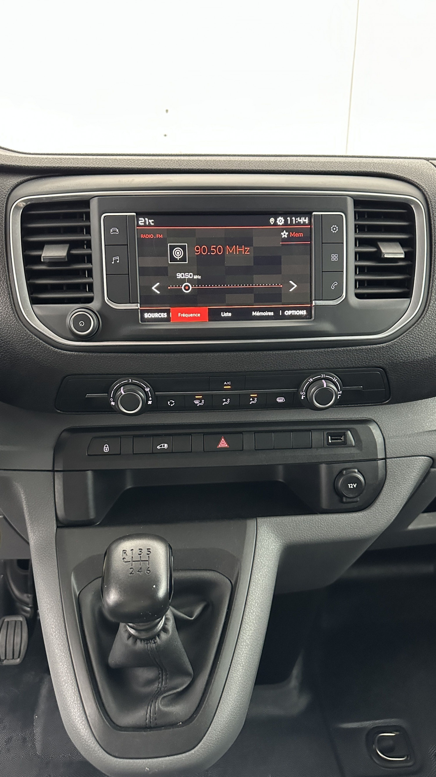 Vente en ligne Citroën Jumpy Fourgon JUMPY 2.0 M BlueHDi 145ch Club au prix de 18 680 €