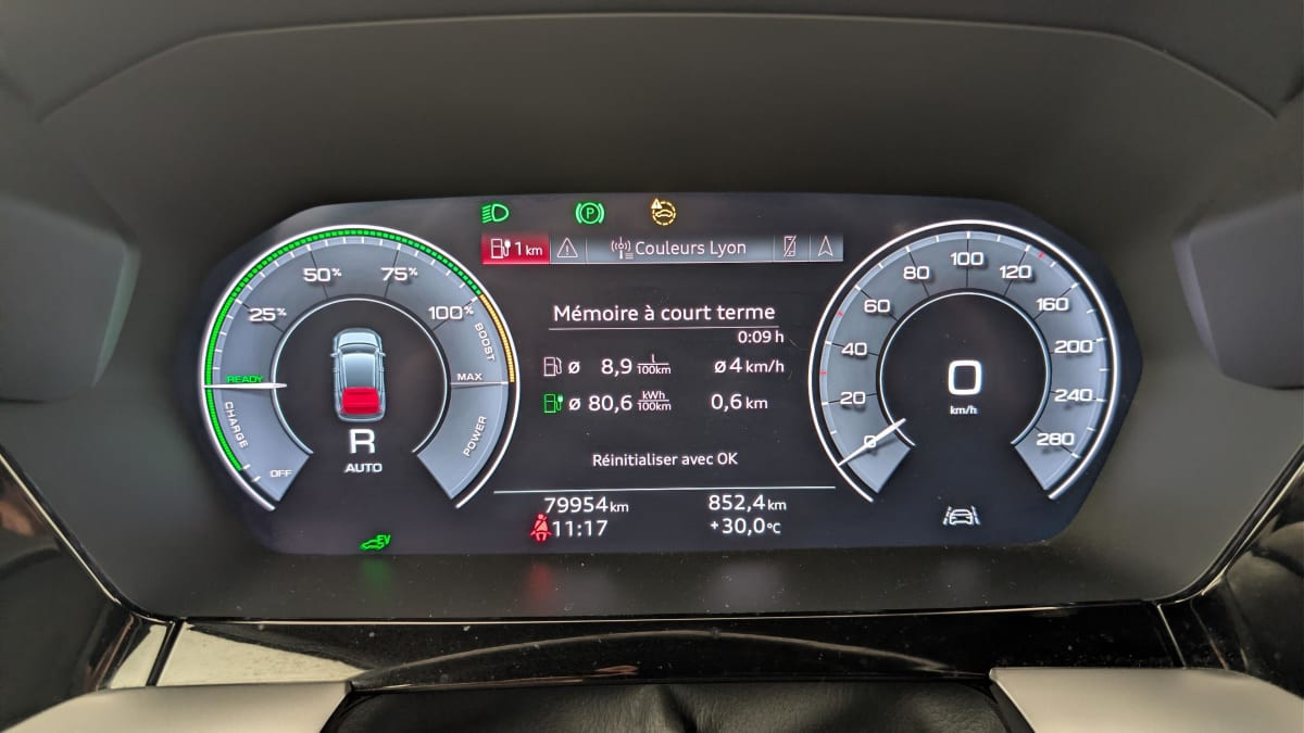 Vente en ligne Audi A3 40 TFSIe 204 S Tronic 6 S Line au prix de 22 330 €