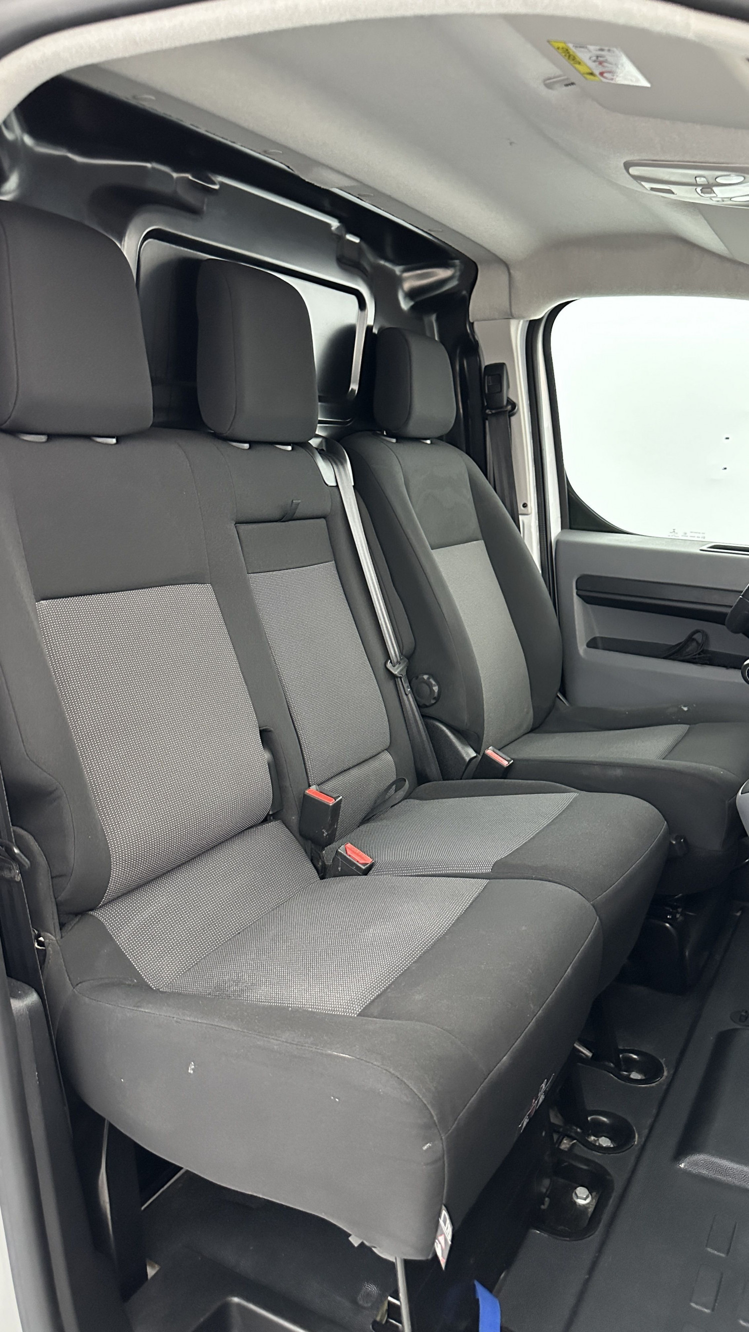 Vente en ligne Citroën Jumpy Fourgon JUMPY 2.0 M BlueHDi 145ch Club au prix de 18 680 €