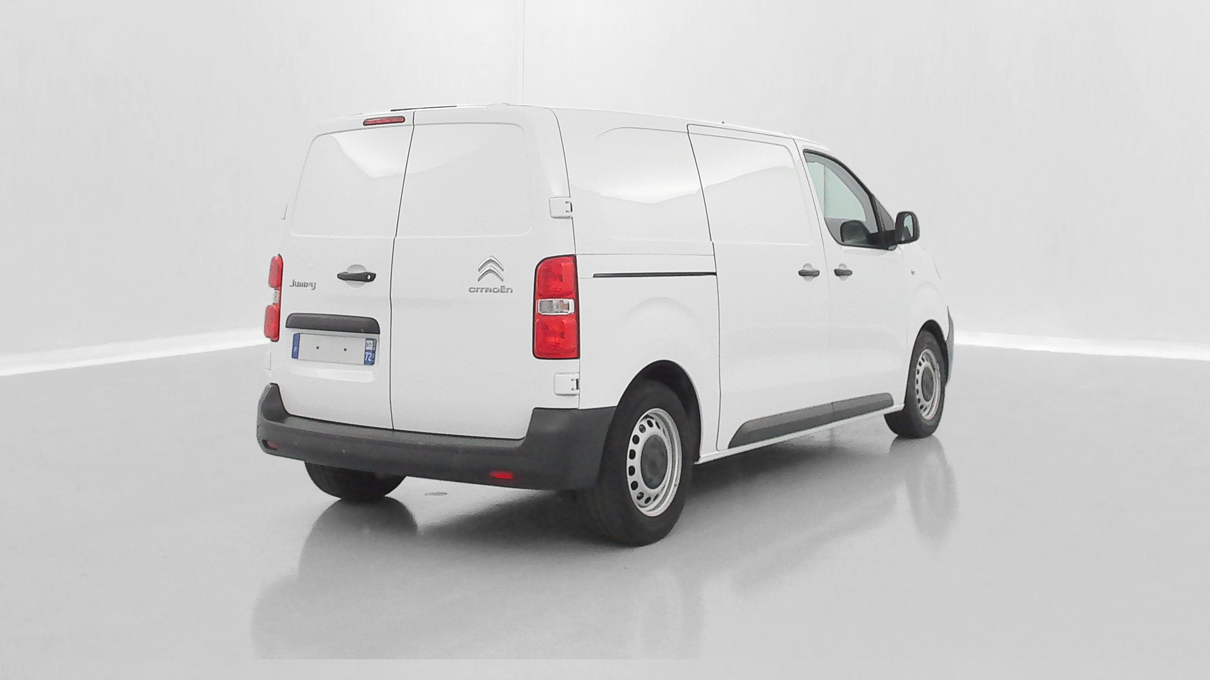 Vente en ligne Citroën Jumpy Fourgon JUMPY 2.0 M BlueHDi 145ch Club au prix de 18 680 €