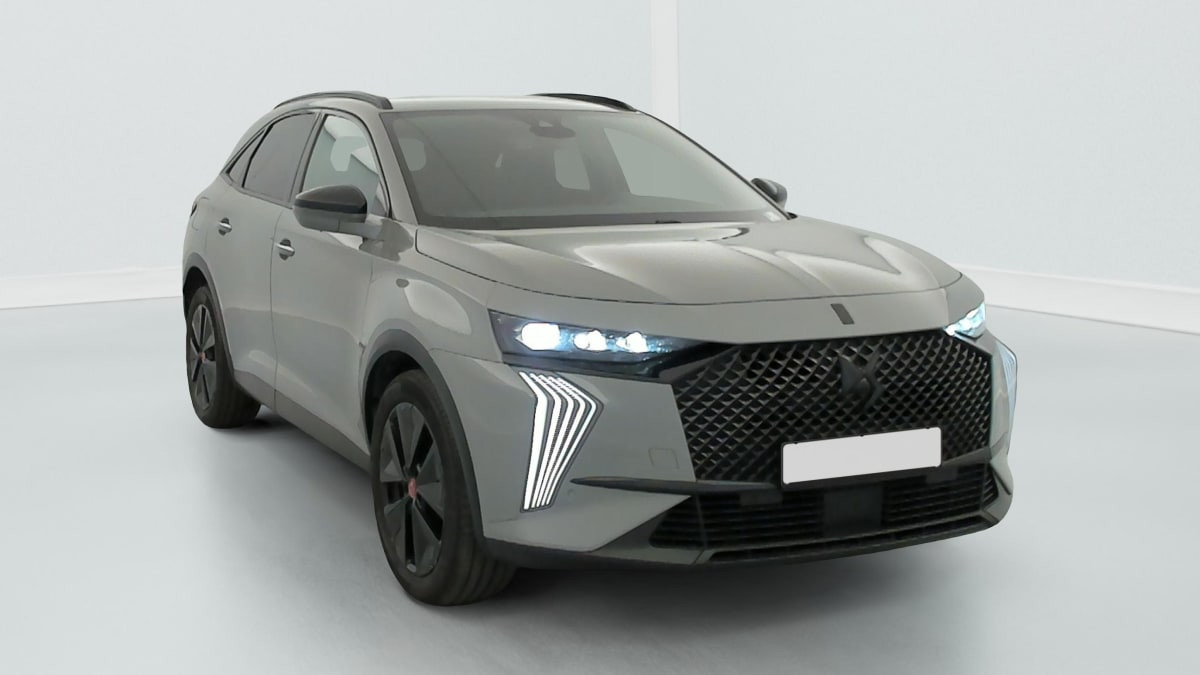 Vente en ligne Ds DS7 Crossback Hybride Rechargeable E-Tense 300 EAT8 4x4 Performance Line + au prix de 31 600 €