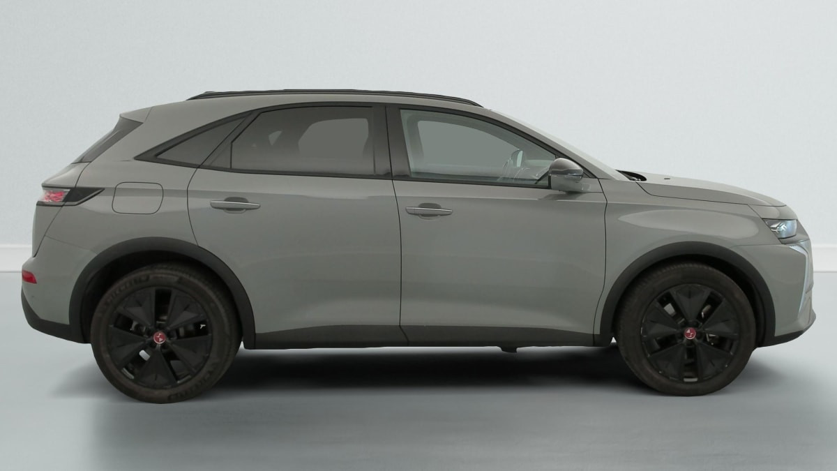 Vente en ligne Ds DS7 Crossback Hybride Rechargeable E-Tense 300 EAT8 4x4 Performance Line + au prix de 31 600 €
