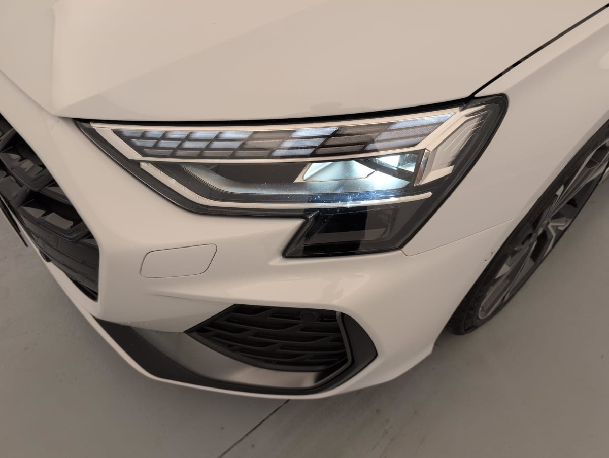 Vente en ligne Audi A3 TFSI e Hybride rechargeable 204 S tronic 6 S line au prix de 34 880 €
