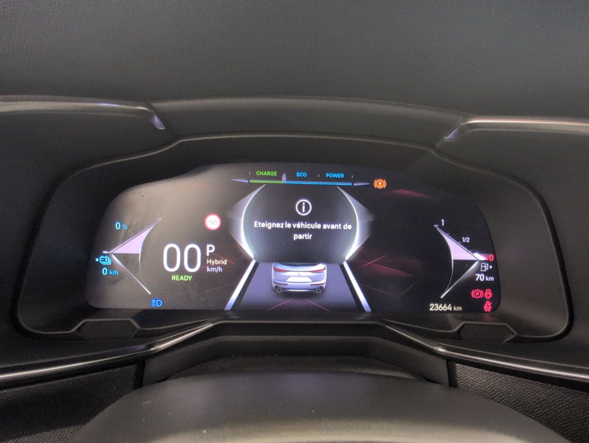 Vente en ligne Ds DS7 Crossback Hybride Rechargeable E-Tense 300 EAT8 4x4 Performance Line + au prix de 31 600 €