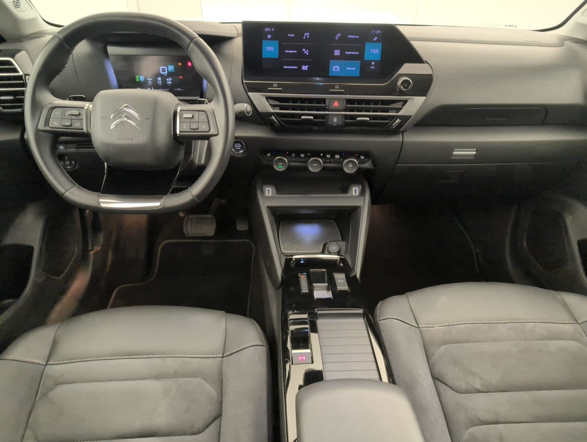 Vente en ligne Citroën C4 PureTech 130 S S EAT8 Shine Pack au prix de 16 770 €