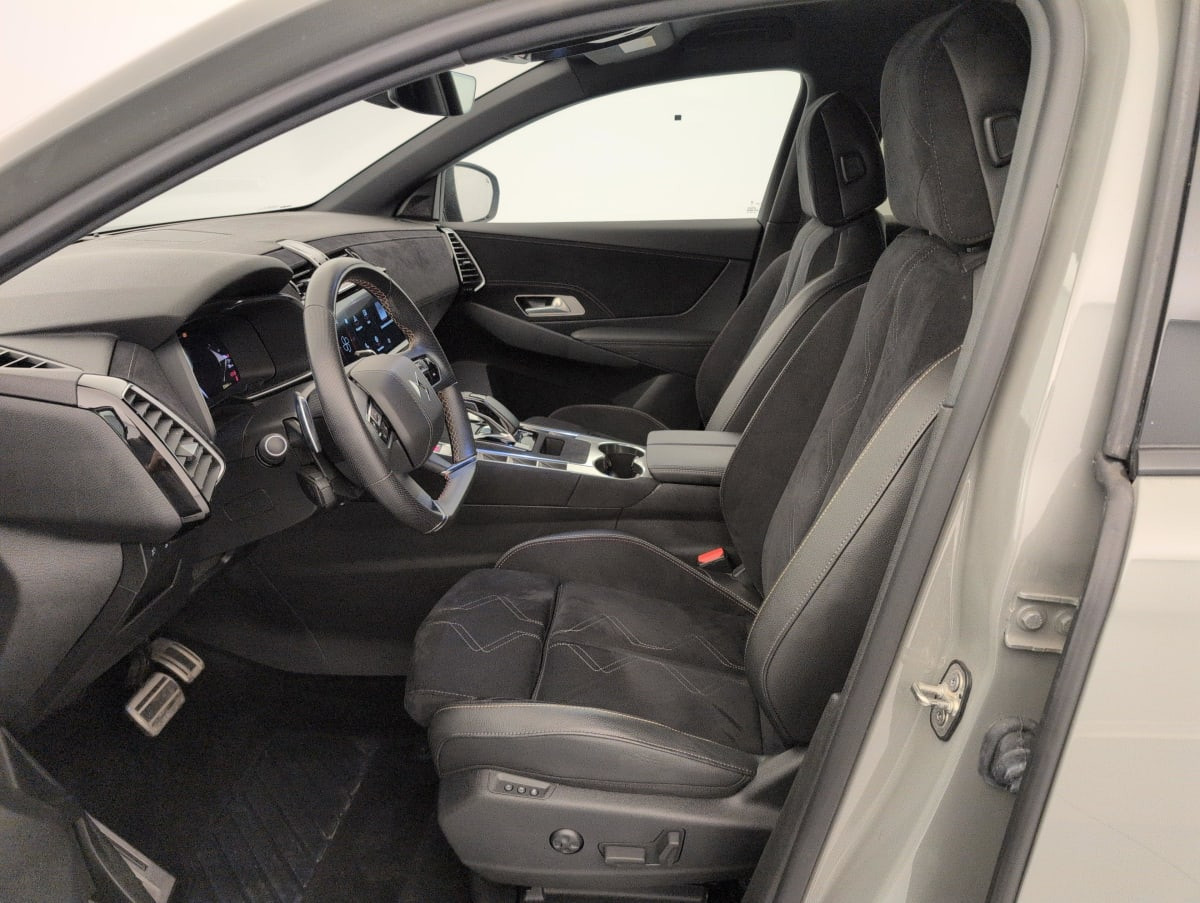 Vente en ligne Ds DS7 Crossback Hybride Rechargeable E-Tense 300 EAT8 4x4 Performance Line + au prix de 31 600 €