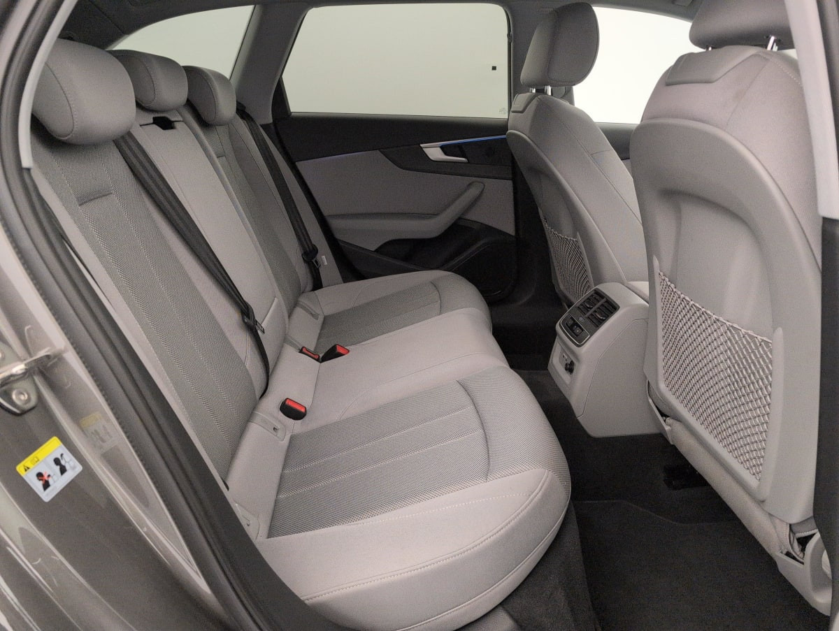 Vente en ligne Audi A4 Allroad 40 TDI 204 S Tronic 7 Quattro Design au prix de 33 660 €