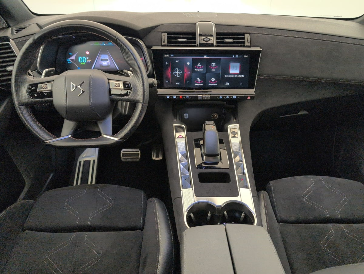 Vente en ligne Ds DS7 Crossback Hybride Rechargeable E-Tense 300 EAT8 4x4 Performance Line + au prix de 31 600 €