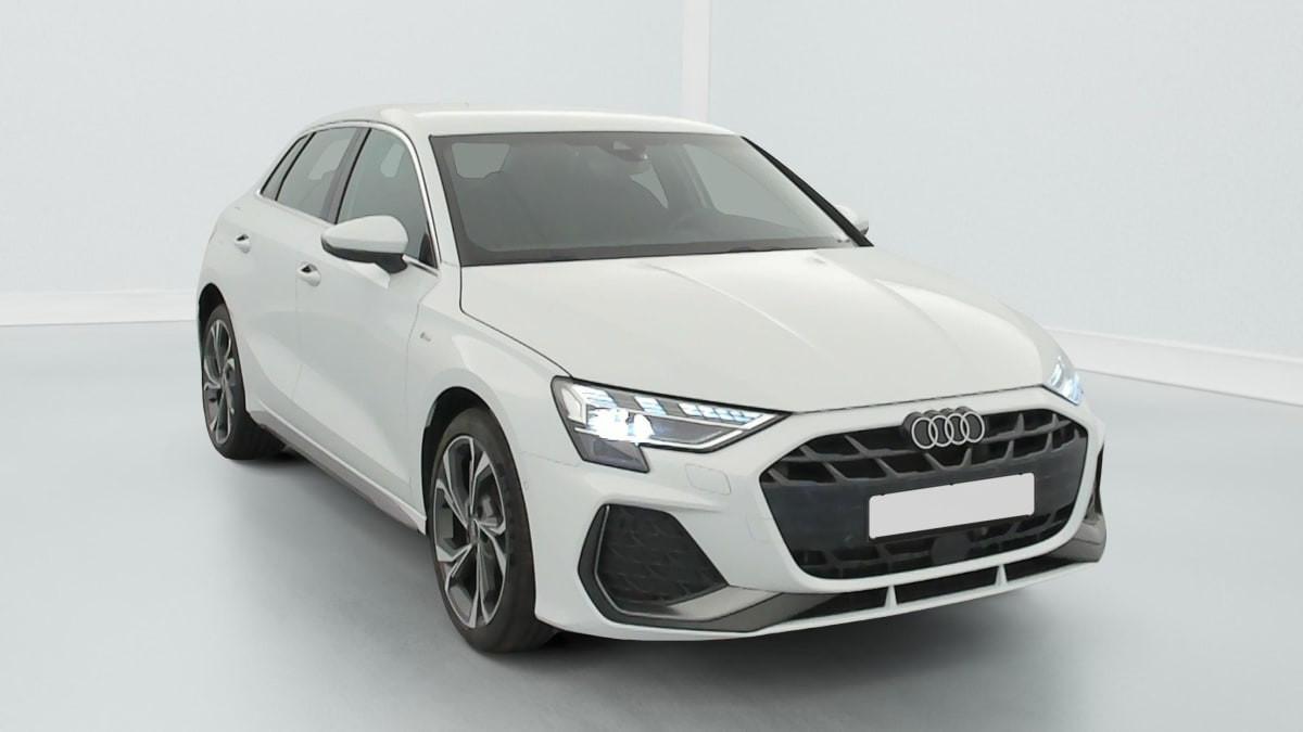 Vente en ligne Audi A3 TFSI e Hybride rechargeable 204 S tronic 6 S line au prix de 34 880 €