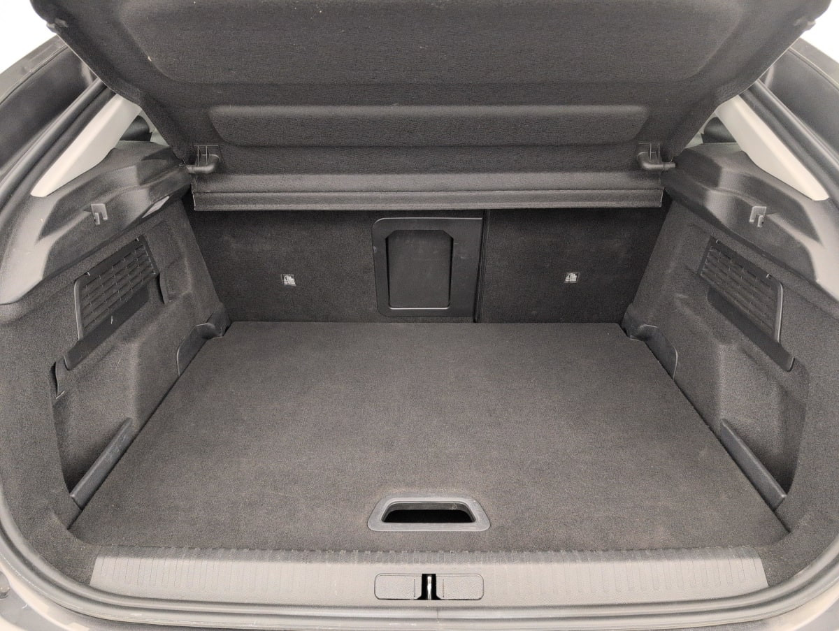 Vente en ligne Citroën C4 PureTech 130 S S EAT8 Shine Pack au prix de 16 770 €