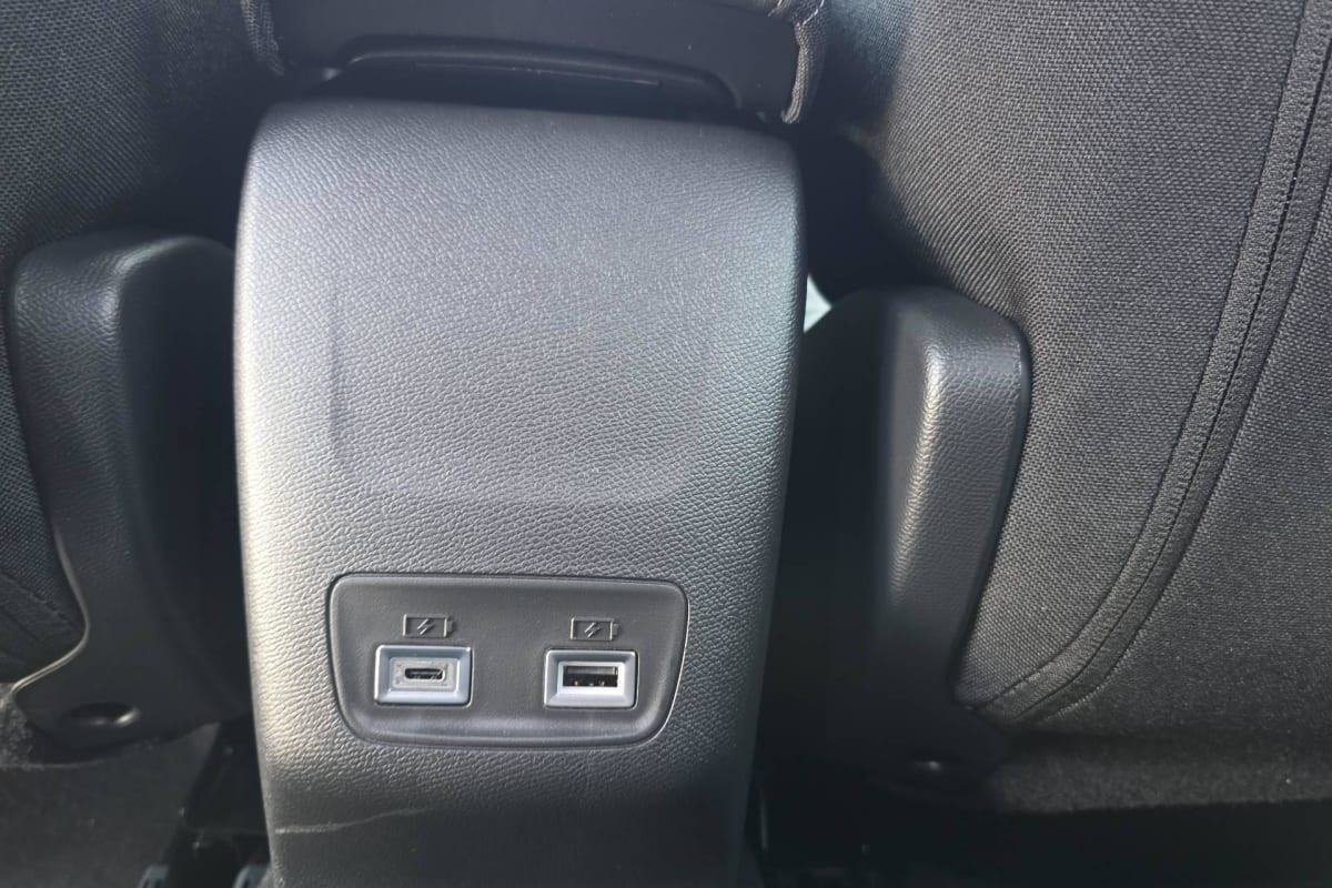 Vente en ligne Peugeot 2008 Hybrid 145 e-DCS6 Allure au prix de 25 220 €
