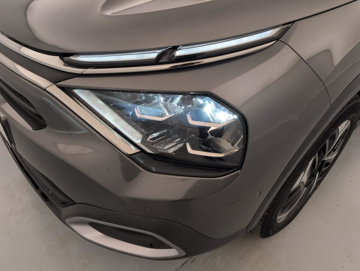Vente en ligne Citroën C4 PureTech 130 S S EAT8 Shine Pack au prix de 16 770 €