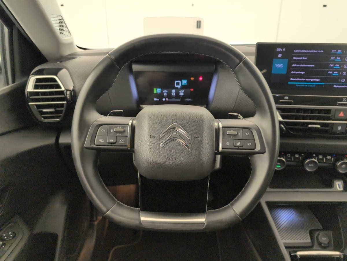 Vente en ligne Citroën C4 PureTech 130 S S EAT8 Shine Pack au prix de 16 770 €