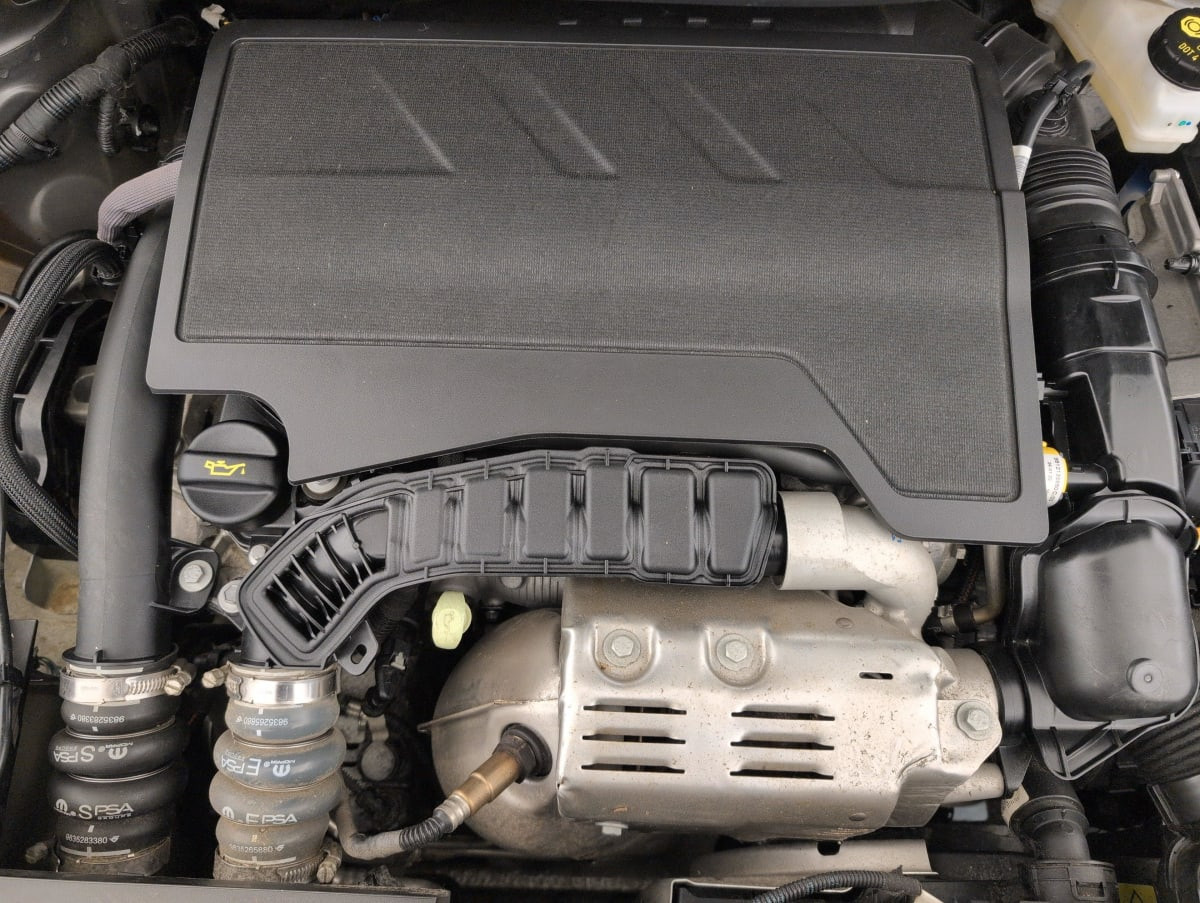 Vente en ligne Citroën C4 PureTech 130 S S EAT8 Shine Pack au prix de 16 770 €