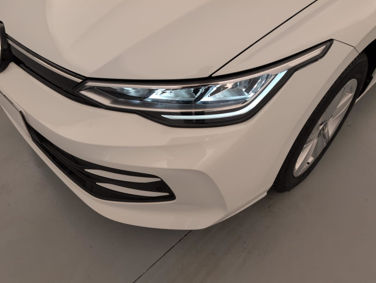 Vente en ligne Volkswagen Golf 1.5 eTSI EVO2 116 DSG7 Life Plus au prix de 24 390 €