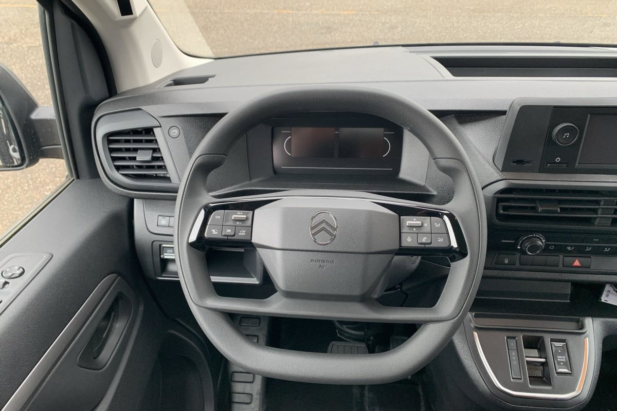 Vente en ligne Citroën Jumpy Fourgon DIESEL 180 CH M AUTOMAT au prix de 34 370 €
